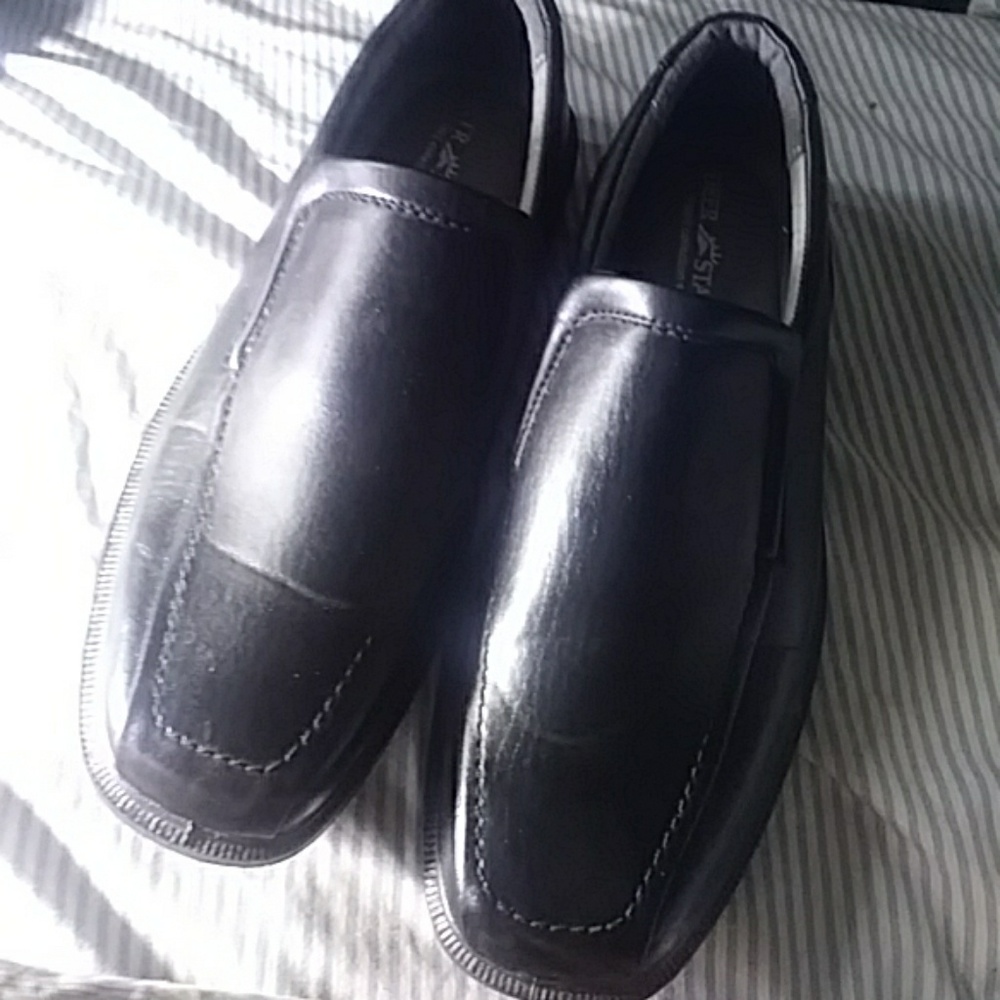 Deer Stage Black slip on dress shoes